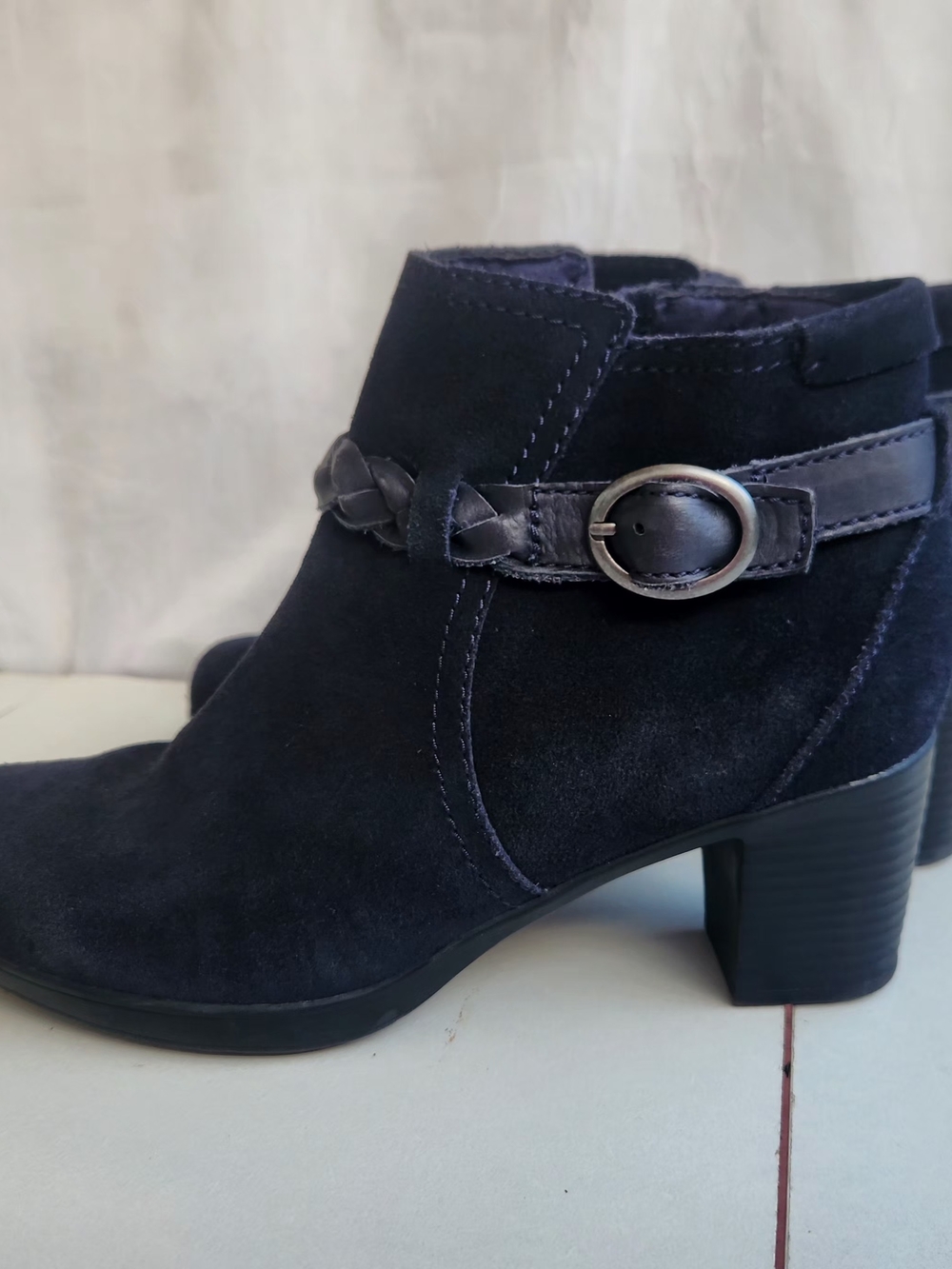 Clarks Navy Suede Ankle Booties with Buckle Strap Women's 7.5